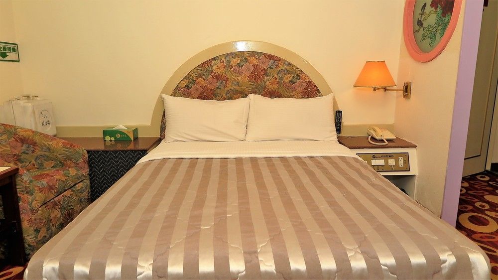 Good Hotel Fengyuan Extérieur photo