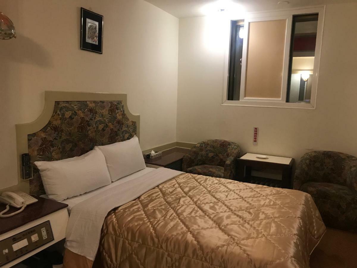 Good Hotel Fengyuan Extérieur photo