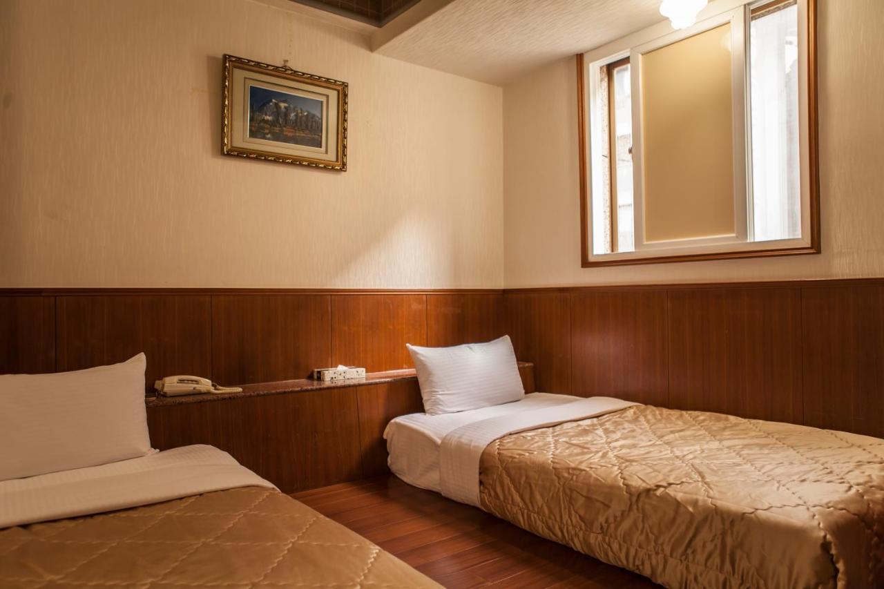 Good Hotel Fengyuan Extérieur photo
